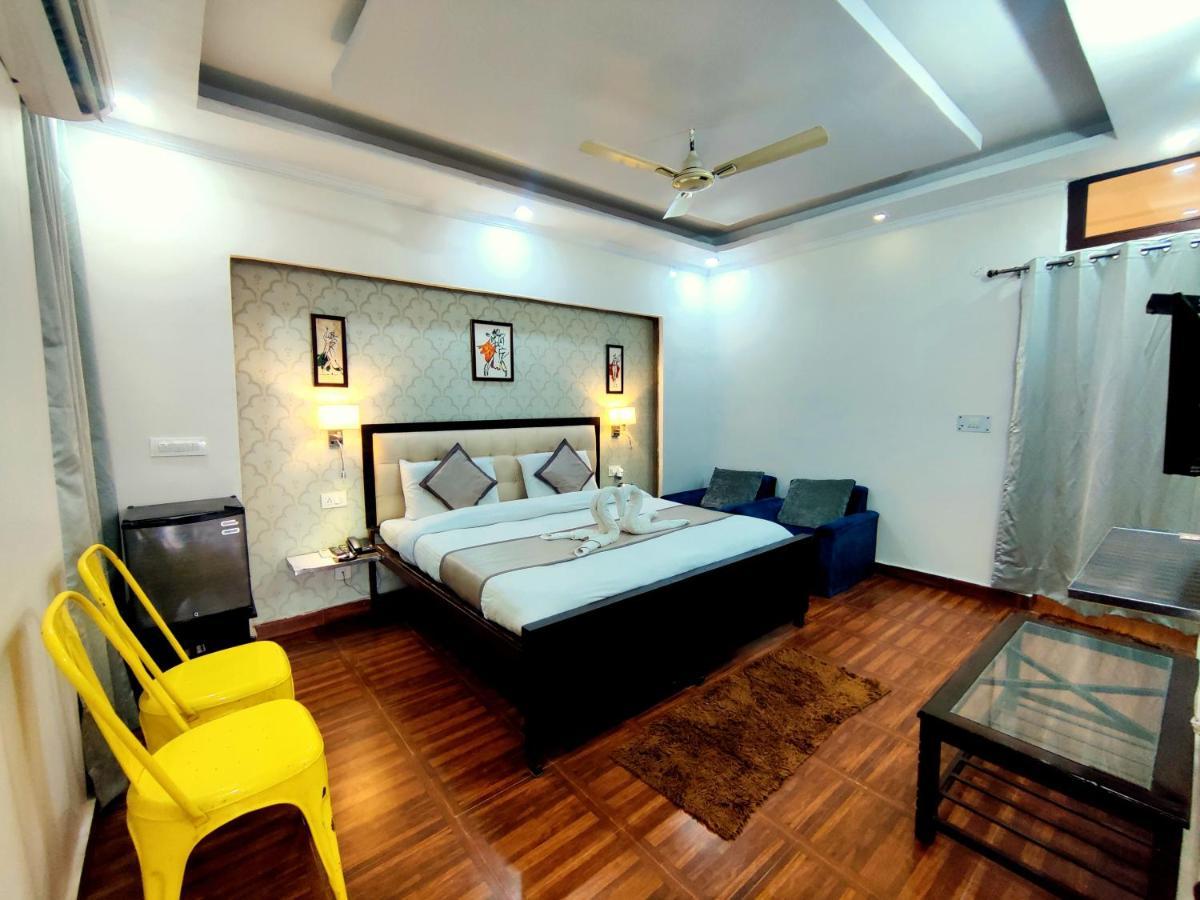 Krishna Residency - A Boutique Hotel Bareilly Exteriör bild