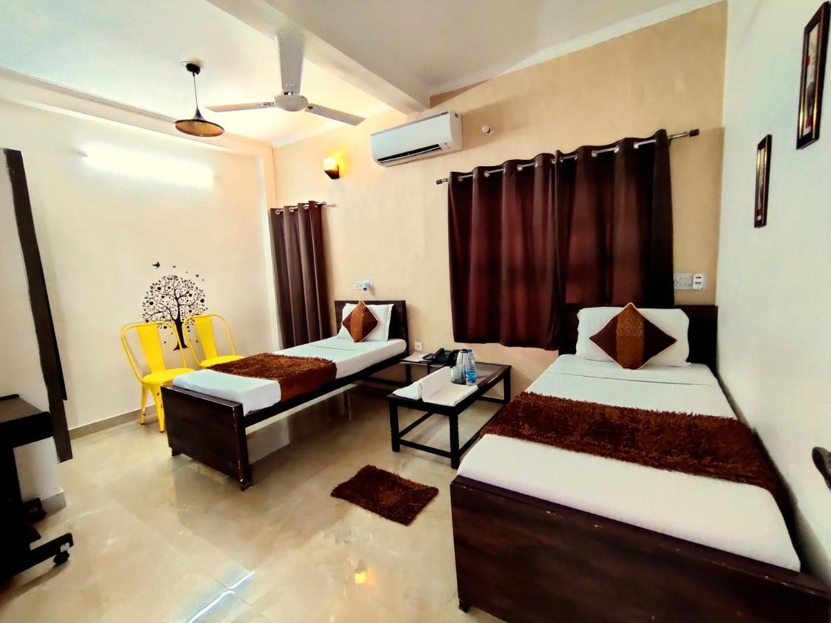 Krishna Residency - A Boutique Hotel Bareilly Exteriör bild