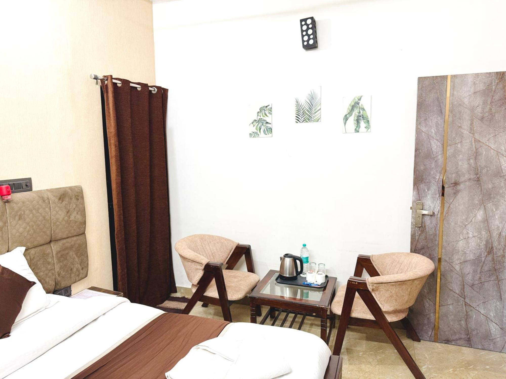 Krishna Residency - A Boutique Hotel Bareilly Exteriör bild